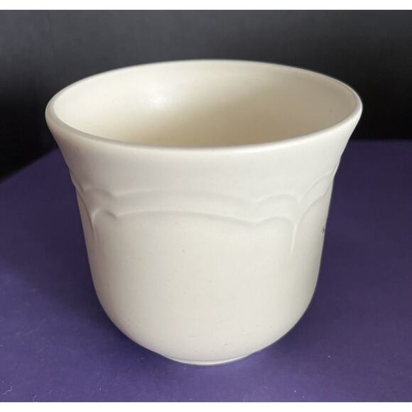 Pfaltzgraff Heirloom (3) Flat Coffee Cups Gray & White Flowers Scalloped - Picture 8 of 9